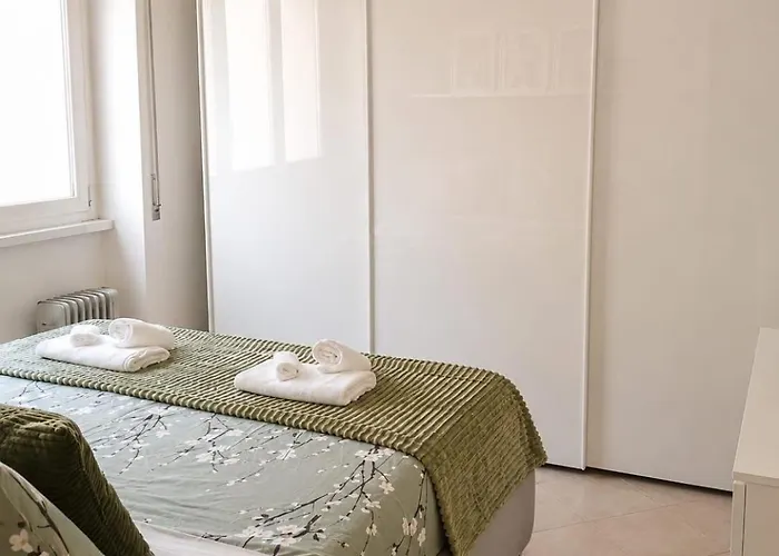 דירה Mistra18 Near Vatican, Metro A, Free Parking רומא